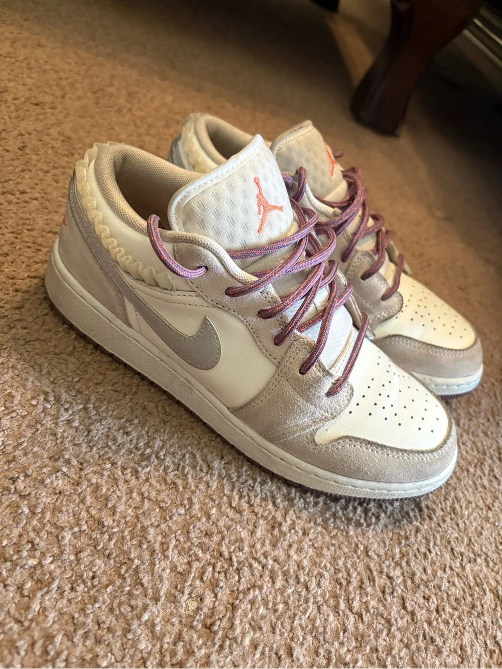 Nike Low-Top Sneakers in Cream, Taupe & Pink Accents